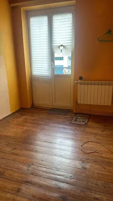 Warszawa -Mokotów, ul. Czerniakowska 147 mieszkanie w kamienicy 52 M2 - miniatura 4