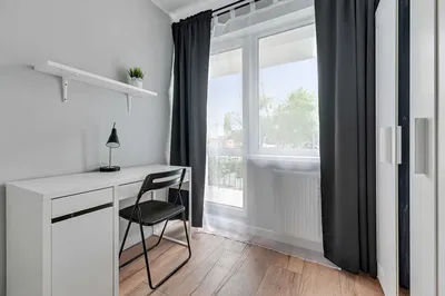SKM Zaspa - ostatni pokój w mieszkaniu studenckim dla dziewczyn - miniatura 4