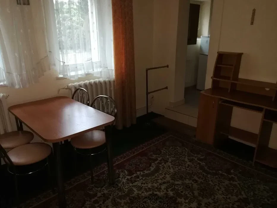 Wynajmę kawalerkę - 1/7