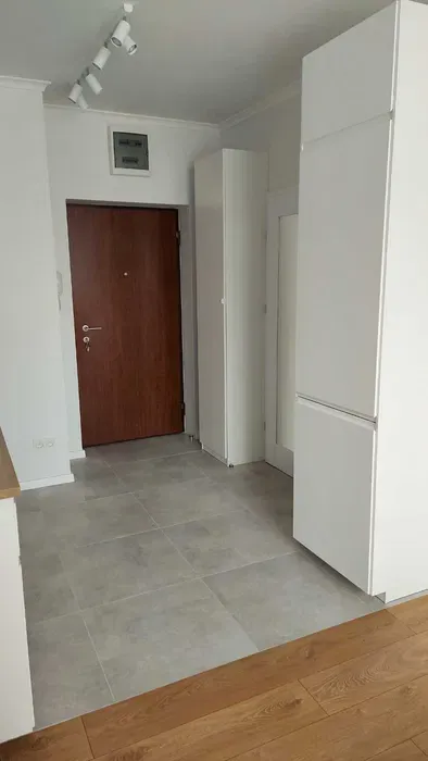 Przytulna kawalerka na pograniczu Ochoty i Włoch, wynajmę bezpośrednio - miniatura 5