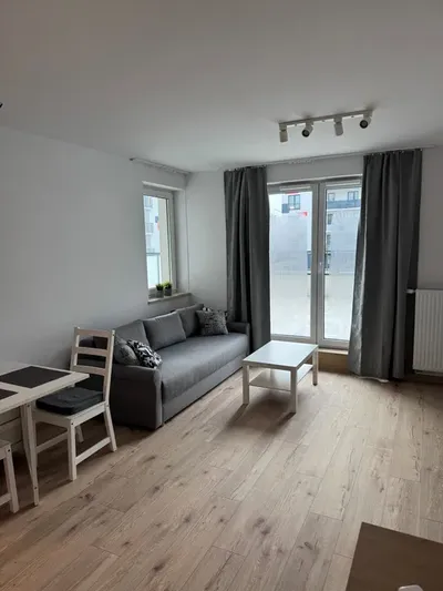 Wynajem 2 pokojowe mieszkanie ul. Centralna Kraków - miniatura 3