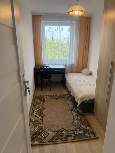 Pokoje studenckie do wynajęcia ul. Gdańska, al. 29-go listopada, UR - miniatura 2