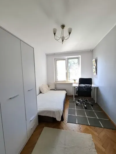 Czechòw ! Pokòj jednoosobowy - miniatura 3