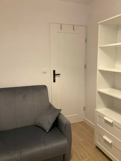 Wola-Ratusz - 2 pokoje 1-os., od zaraz / 2 single rooms, ready to move in - miniatura 5