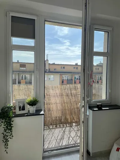 Duży, nowoczesny pokój 1-osobowy z balkonem w super lokalizacji - miniatura 4