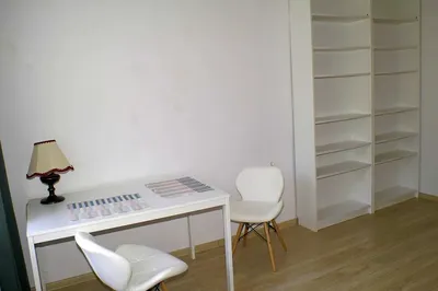 Do wynajęcia słoneczny samodzielny pokój dla studentki - miniatura 5