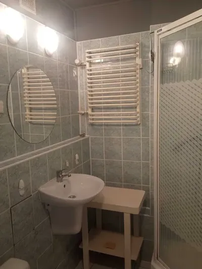 Od zaraz, duża kawalerka do wynajęcia na Wiedzewie w Łodzi - miniatura 5