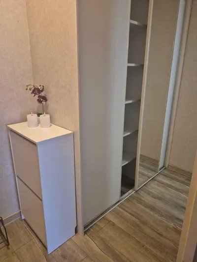 Duża zadbana kawalerka z oddzielną kuchnią, Grunwald (Bełchatowska) - miniatura 5