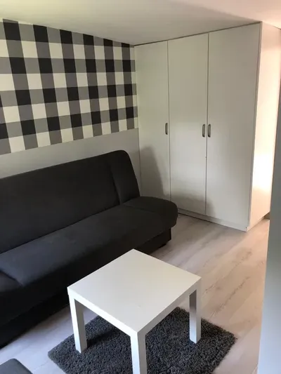 Wynajmę kawalerkę w centrum - miniatura 2