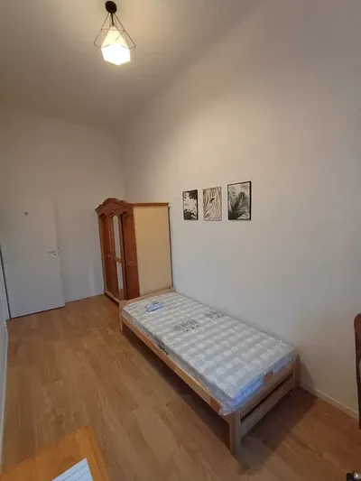 1 osobowy pokój. Wynajem. Ścisłe centrum ul. Mostowa. - miniatura 3