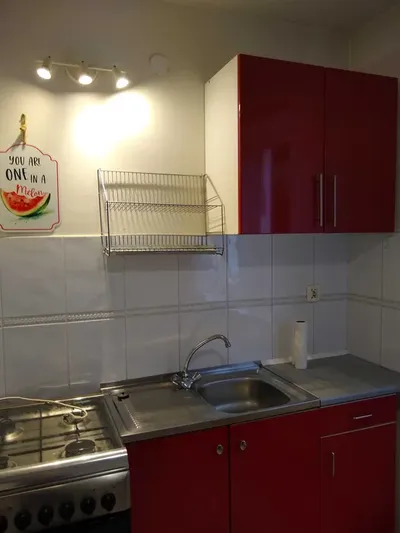 Pokój z kuchnią w dobrej lokalizacji, wygodne. - miniatura 5