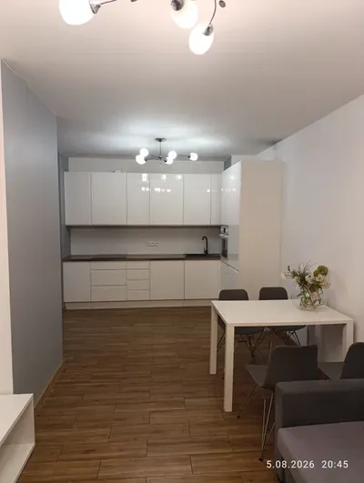 Trzypokojowe mieszkanie Łodygowa/Radzymińska
