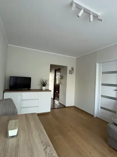 Wynajme mieszkanie 2 pokoje 35m na ul. Sydowa - miniatura 2