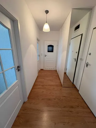 Do wynajęcia 43 m2 | Bliska Wola | 2 pokoje | balkon | garaż - miniatura 4