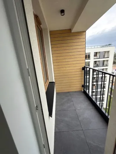 Kawalerka, pierwszy wynajem, przy Akademii Koźmińskiego - miniatura 2