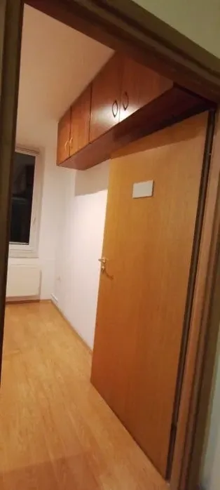 Kawalerka samodzielna bezczynszowa samo centrum Katowic - miniatura 2