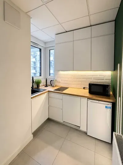 Studio apartament z łóżkiem | blisko centrum | klimatyzacja | balkon - miniatura 5