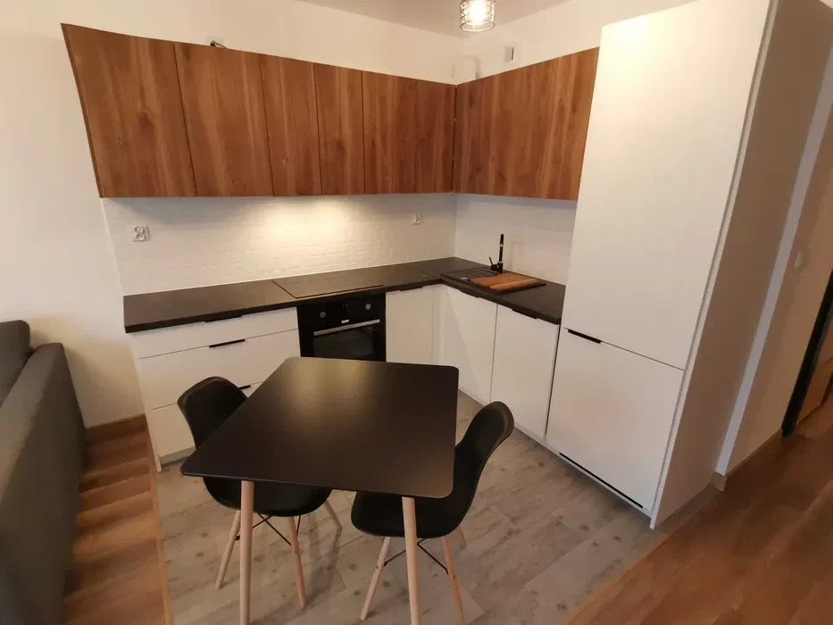 Komfortowe mieszkanie 47 m² z balkonem, miejscem postojowym i komórką – ul. Promienistych (Lublańska - 1/15