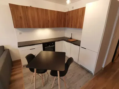 Komfortowe mieszkanie 47 m² z balkonem, miejscem postojowym i komórką – ul. Promienistych (Lublańska