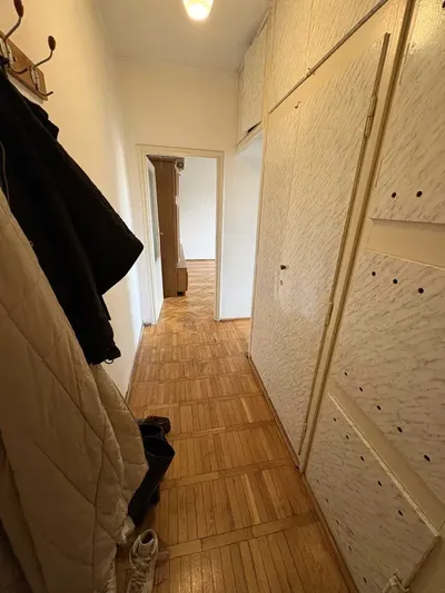 duża kawalerka 38 m2 (pokój+kuchnia+balkon) Białobrzeska 8, Warszawa - miniatura 3