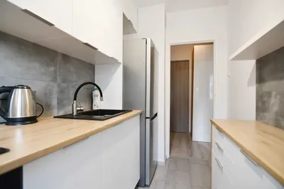 2 pokoje 37 m2 balkon Pobitno ul. Mazurska 2 piętro z windą - miniatura 4