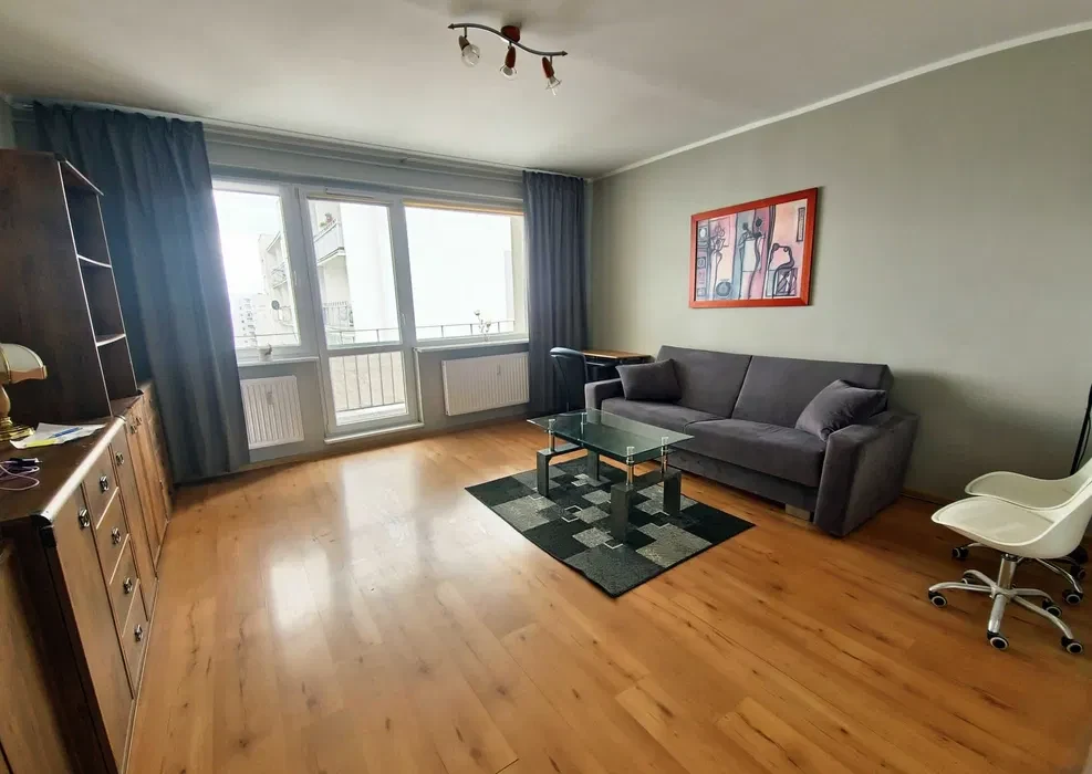 Wynajmę mieszkanie 74m2, 4 pokoje, Gdańsk Morena, Amundsena - 1/8