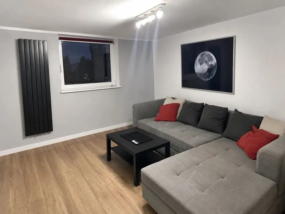 REZERWACJA Jasna kawalerka – 30 m² - 1/13