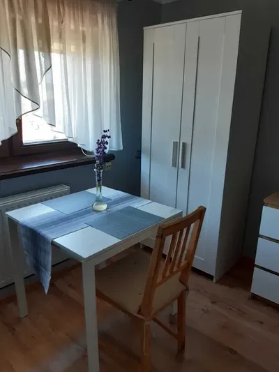 Pokój jednoosobowy z aneksem kuchennym Gdynia Orłowo - miniatura 3