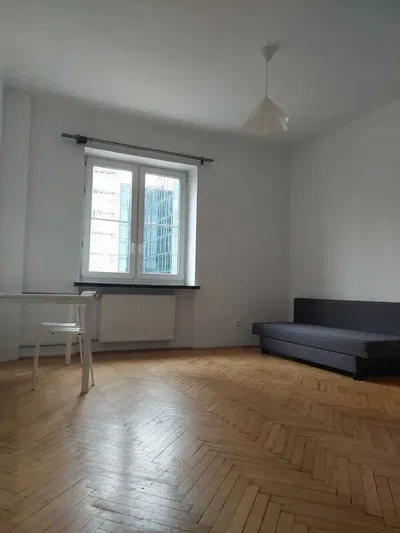 Jasna, przestronna kawalerka 34 m² | Marszałkowska I Metro Świętokrzyska | PKiN | Śródmieście - miniatura 2