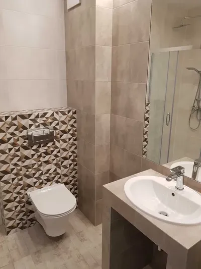 Kawalerka metro Trocka z garażem - miniatura 2