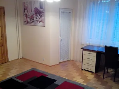 Pokój dla studentki lub kobiety pracującej w Częstochowie obok uczelni - miniatura 2
